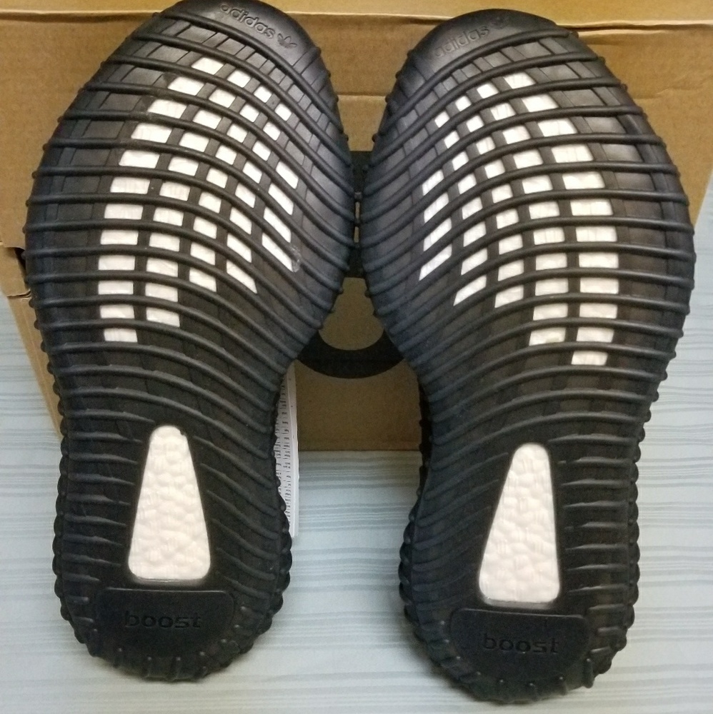 ❌SOLD❌ 🆕 Yeezy Boost Static Black Non-reflective - Picture 5 of 5